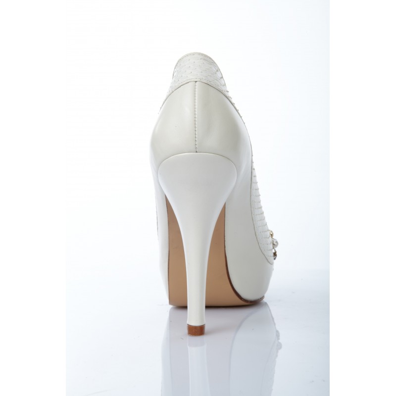 zapatos de novia blanco crudo tacon alto 12 cm y plataforma oculta en piton y piel