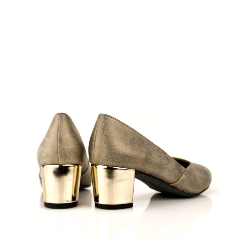 zapatos planos con tacon ancho redondo de 5 cm en piel metalizada color oro