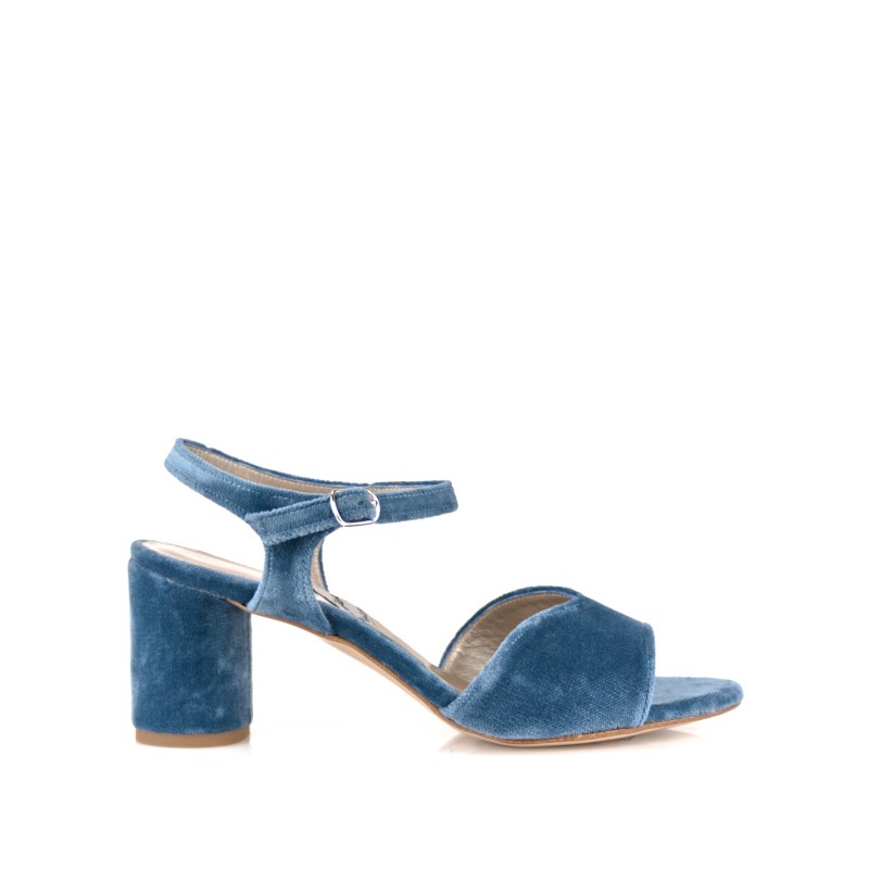 sandalias de mujer en terciopelo azul con tacon redondo de 6 cm