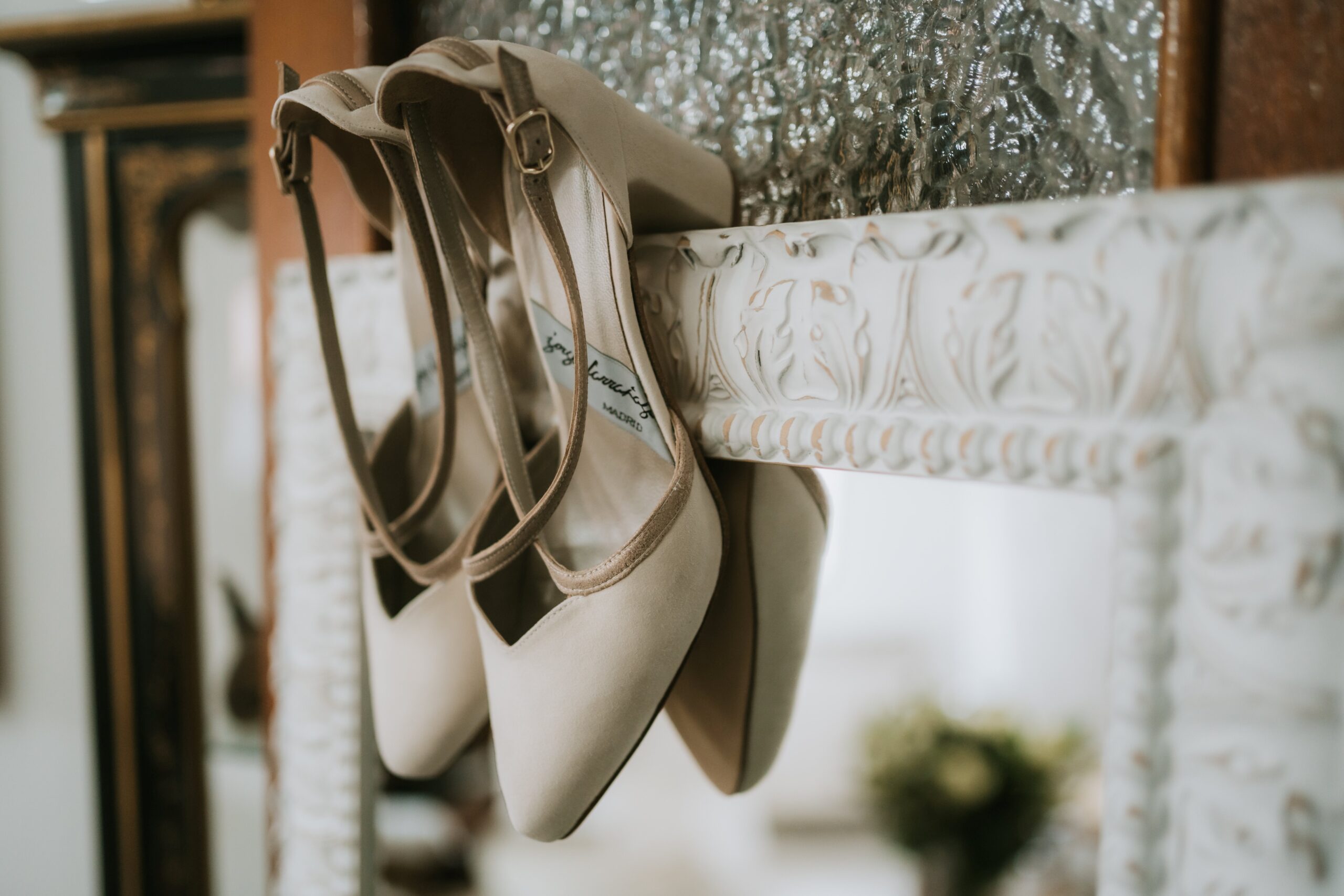 zapatos blancos novia