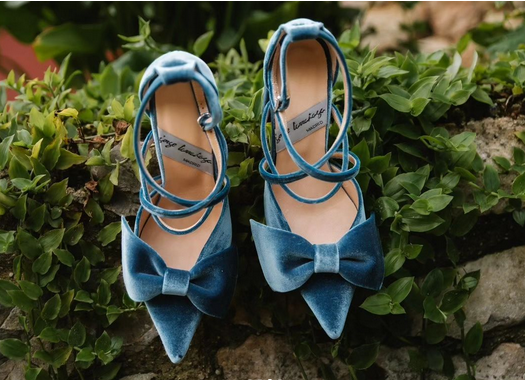 calzado terciopelo azul novia